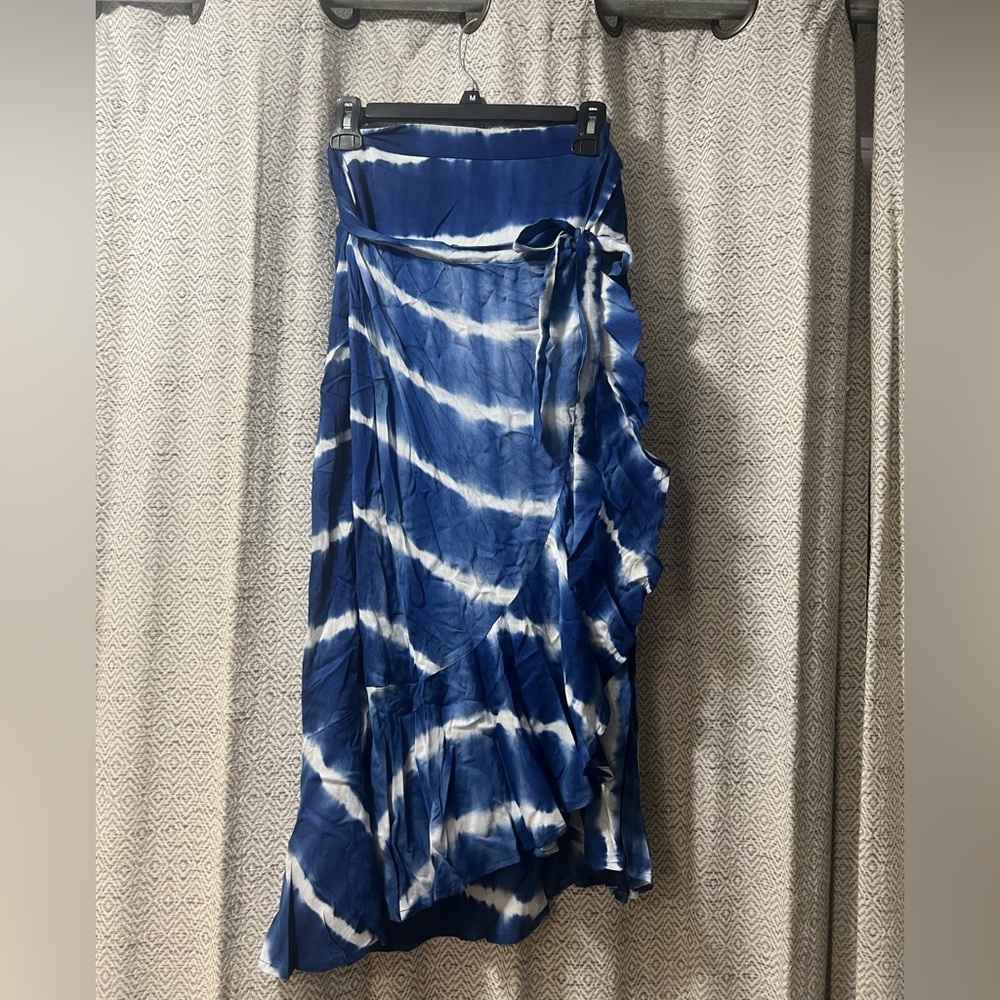 Elegant Asymmetrical Blue and White Skirt